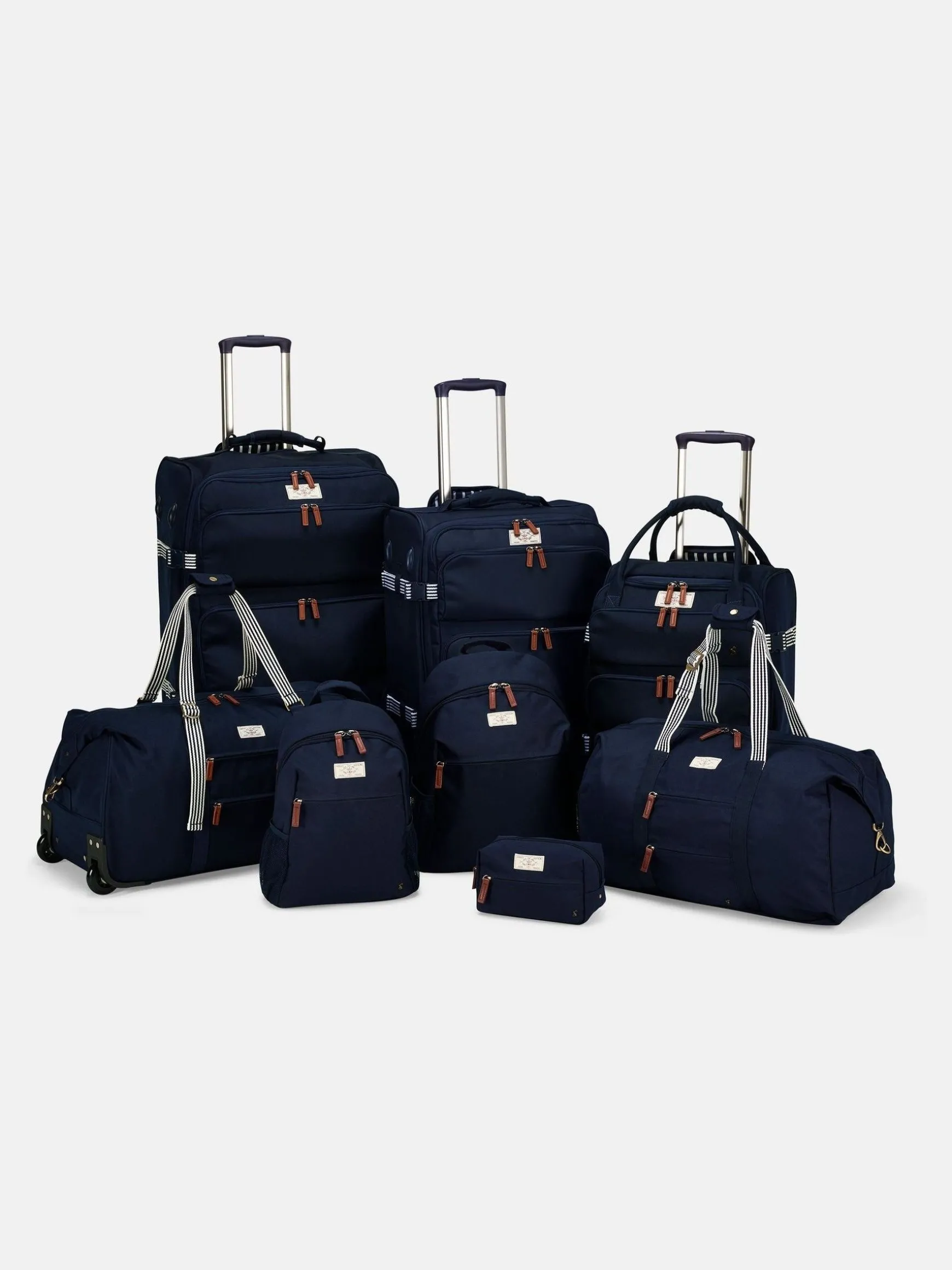Coast Navy Medium 4 Wheel Soft Suitcase